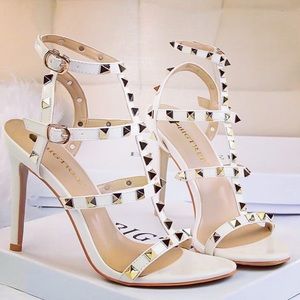 Spring White & Gold Heels